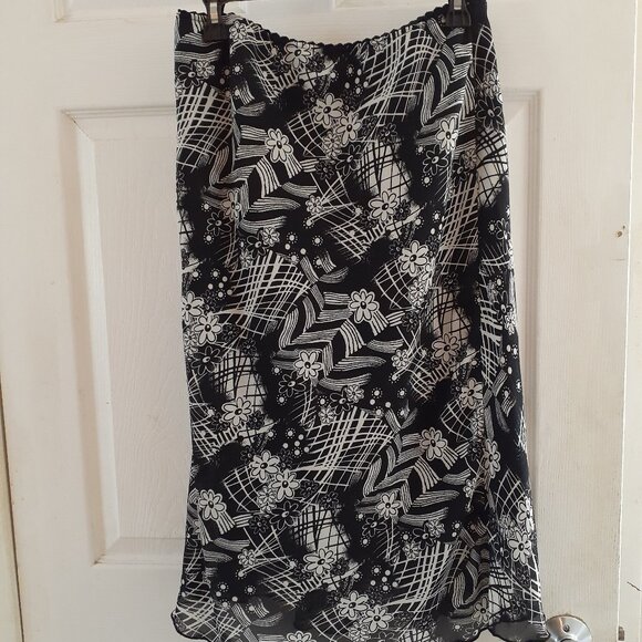 Black and White, Size 14, Laura Skirt - Picture 1 of 5